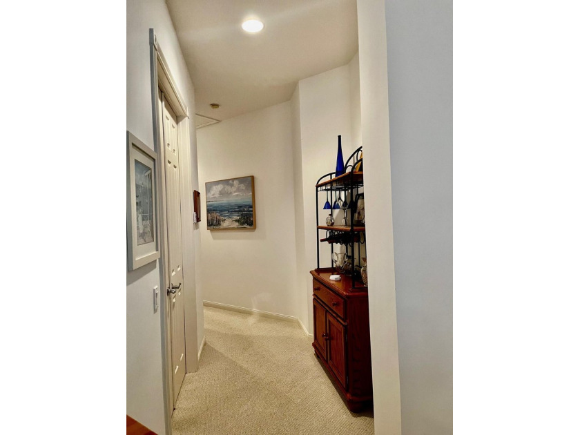 Beautifully maintained Oakmont model offering 3 bedrooms, 2 - photo 25