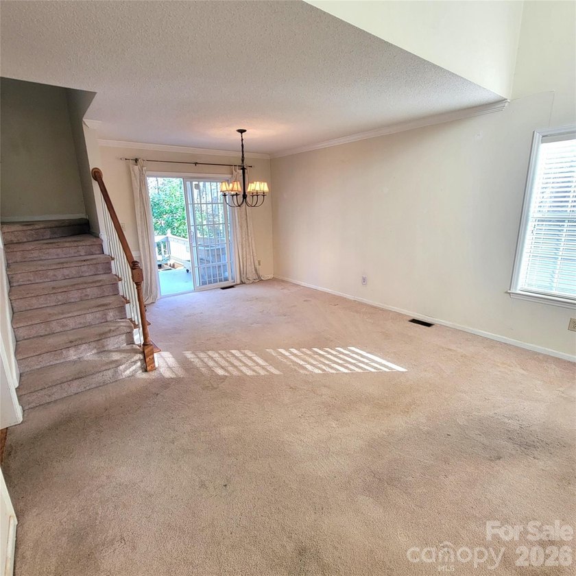 **PRICE REDUCED $100,000 FOR QUICK CLOSING!**Highly sought after - photo 7