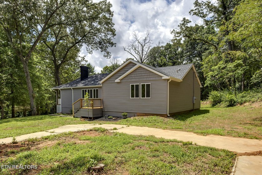 Tucked away on 2.6 peaceful acres, 841 Pumphouse Road in - photo 3
