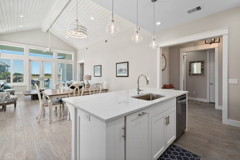 Experience luxury coastal living at 125 Foxtail in The Reserve - photo 10