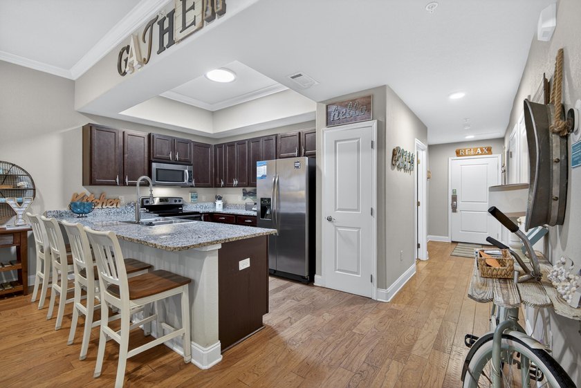 THE BEST OF THE BEST IN ALERIO and PRICED JUST RIGHT! This three - photo 16