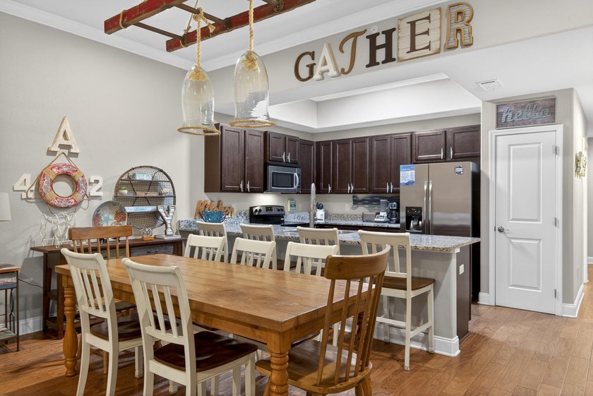 THE BEST OF THE BEST IN ALERIO and PRICED JUST RIGHT! This three - photo 22
