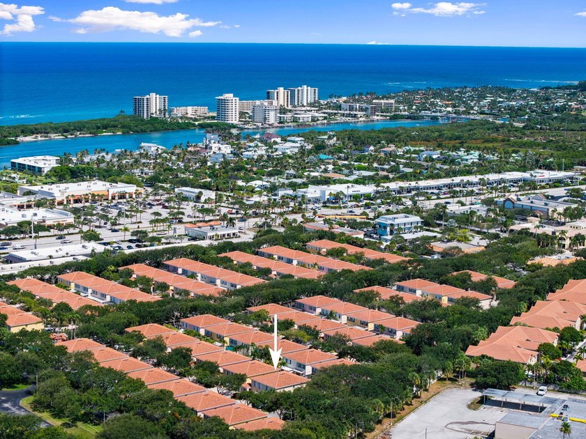 LOCATED IN THE COVETED TEQUESTA OAKS COMMUNITY, THIS 2 STORY - photo 7