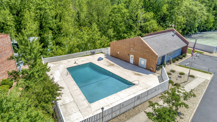 Lakefront Condo SOLD - photo 26