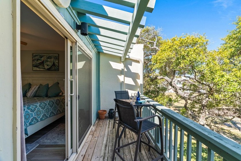 Beautifully Updated Waterfront Condominium in Rockport Racquet &amp; - photo 8