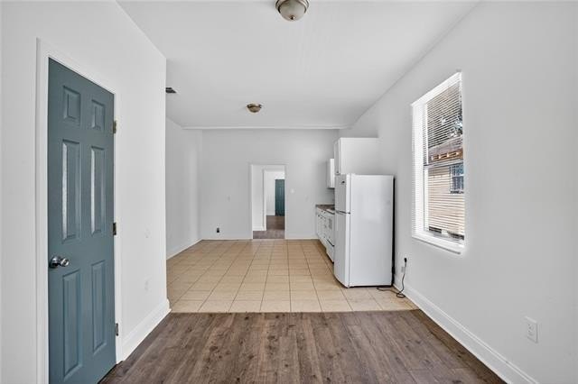 This charming double in the Gentilly area offers a blend of - photo 6