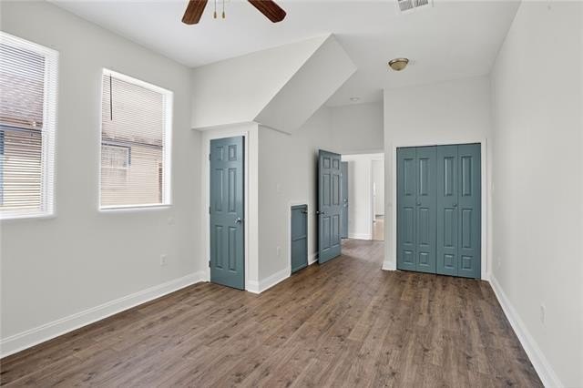 This charming double in the Gentilly area offers a blend of - photo 10