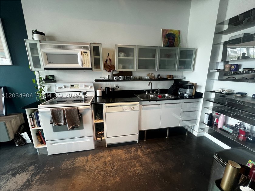 **ONLY FOR INVESTORS-UNIT IS RENTED**LENDER-APPROVED1BD/1BA loft - photo 21