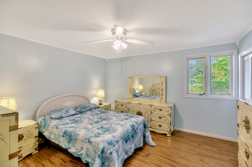 Lakefront Condo SOLD - photo 15