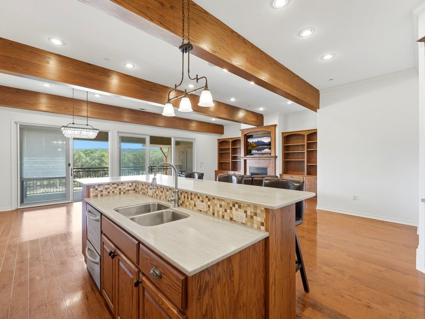 Enjoy upscale condominium living along the beautiful Guadalupe - photo 19