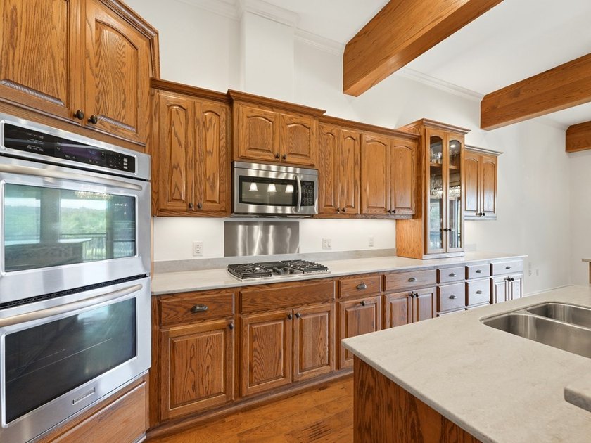 Enjoy upscale condominium living along the beautiful Guadalupe - photo 20