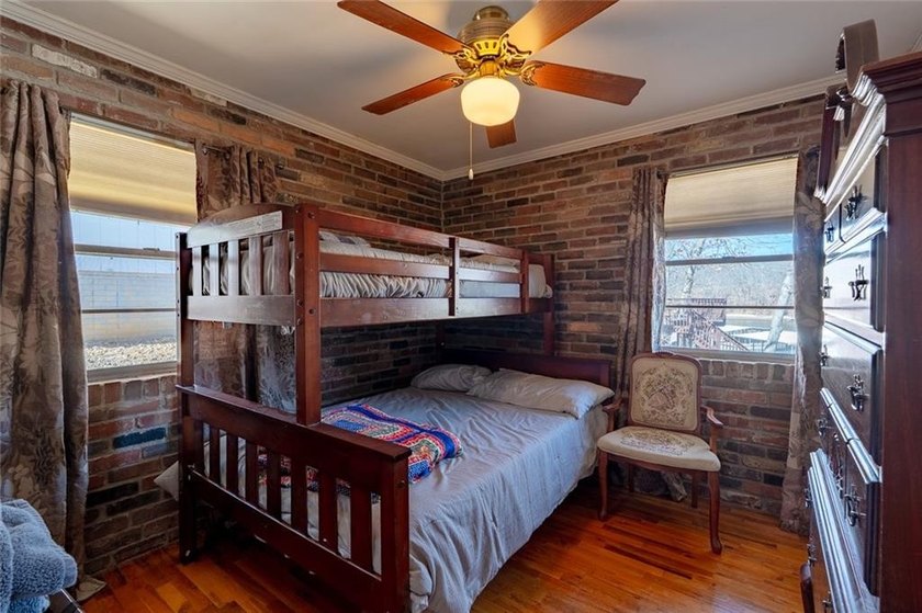 Nestled at the 8 MM in Buck Creek Cove, this lakefront retreat - photo 24