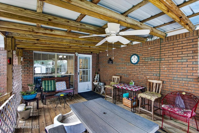 Meticulously maintained 3 bedroom 2 bath home featuring over - photo 25