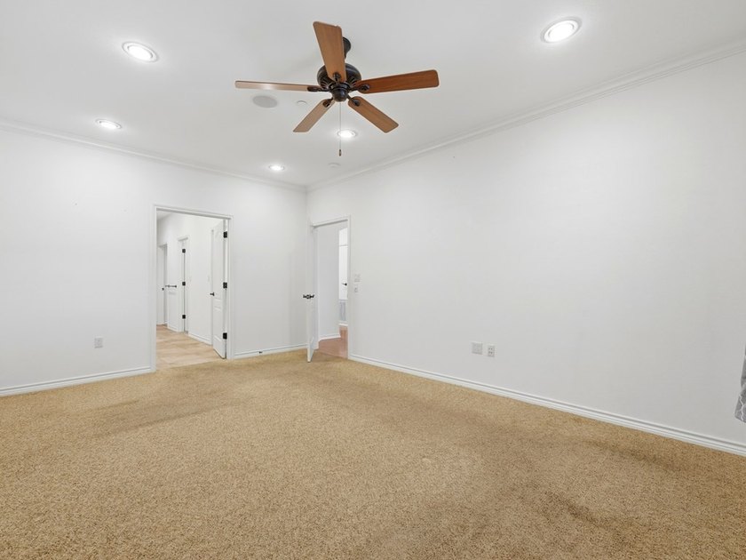 Enjoy upscale condominium living along the beautiful Guadalupe - photo 28