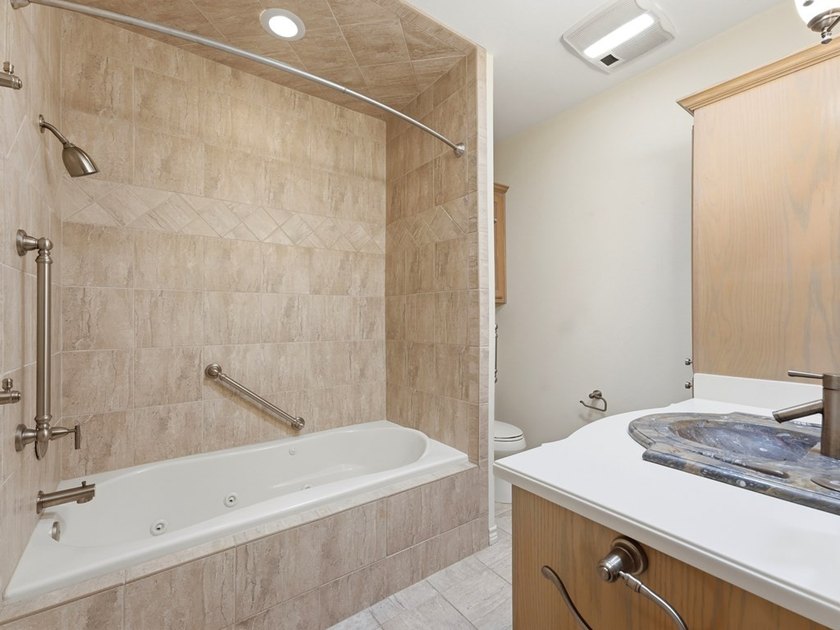 Enjoy upscale condominium living along the beautiful Guadalupe - photo 31