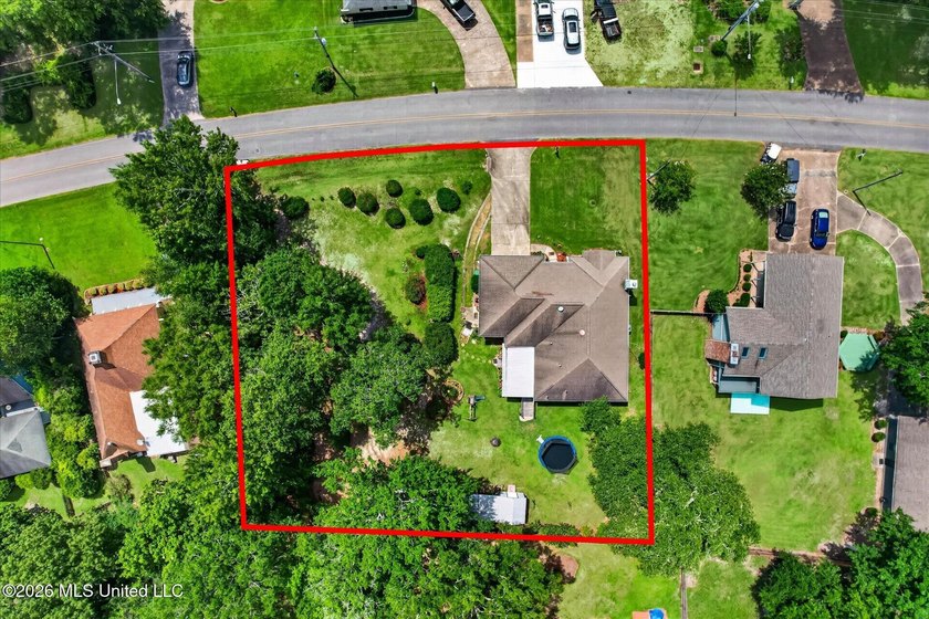 Meticulously maintained 3 bedroom 2 bath home featuring over - photo 34