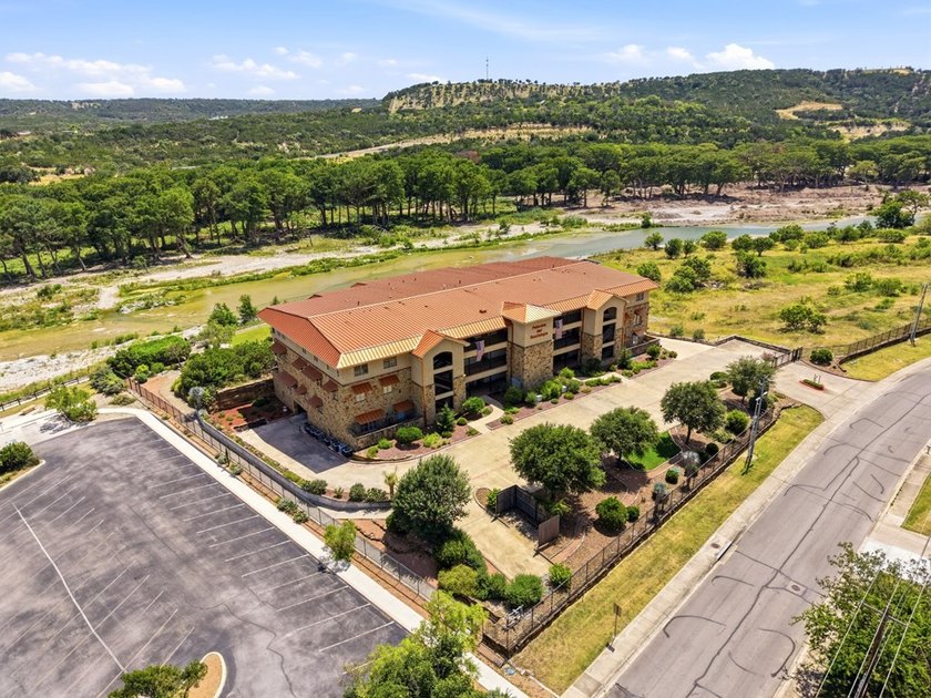 Enjoy upscale condominium living along the beautiful Guadalupe - photo 43