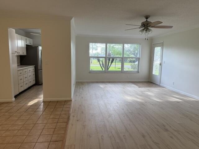 Beautiful 1100sqt condo/villa in desirable Lantana 55+community - photo 6