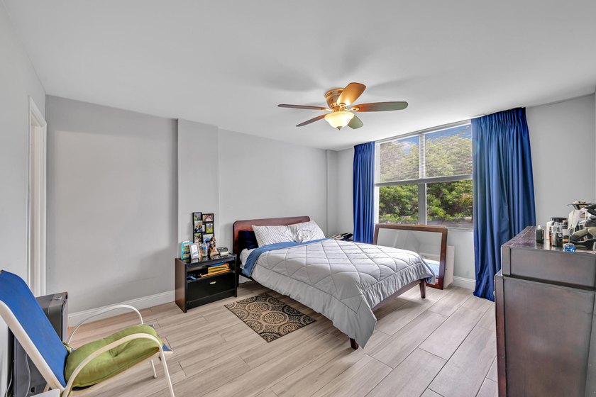 Welcome to this ALL AGES charming one-bedroom - photo 7