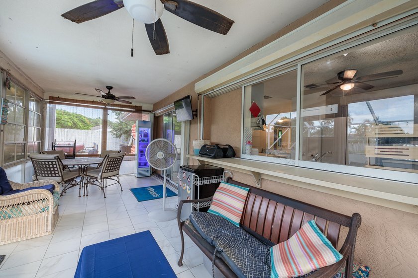 Welcome to this charming 2-bedroom, 2-bath pool home in the - photo 19