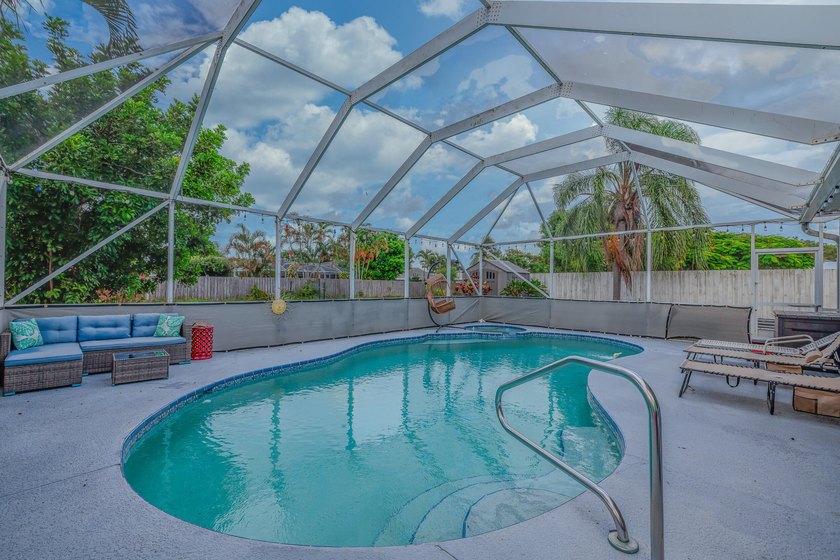 Welcome to this charming 2-bedroom, 2-bath pool home in the - photo 21