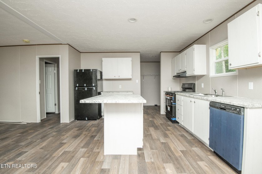 Brand-New Lake Living Awaits! Experience the perfect blend of - photo 8