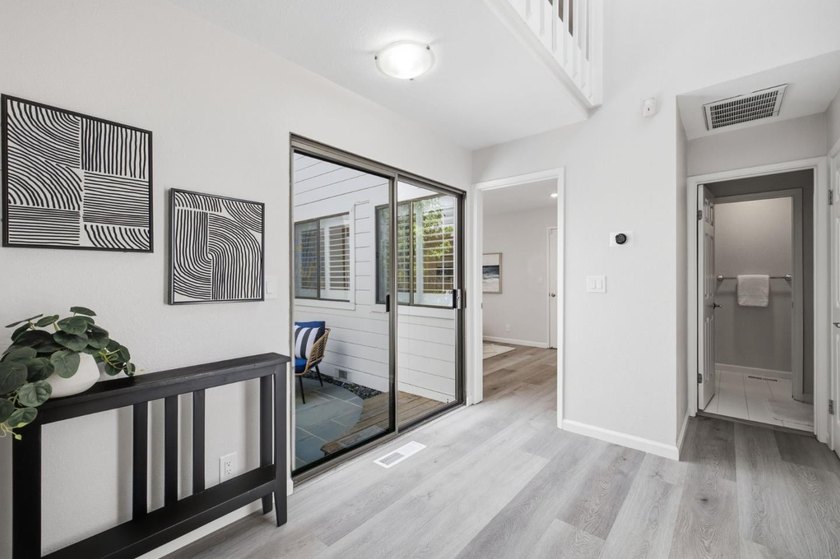 Welcome to 405 Clearview Drive! This thoughtfully updated - photo 15