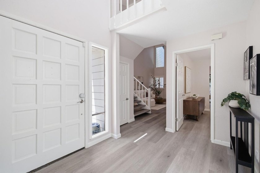 Welcome to 405 Clearview Drive! This thoughtfully updated - photo 16