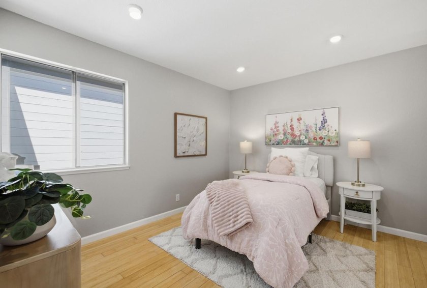 Welcome to 405 Clearview Drive! This thoughtfully updated - photo 24