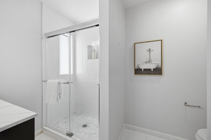 Welcome to 405 Clearview Drive! This thoughtfully updated - photo 26