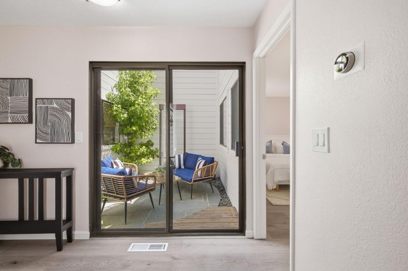 Welcome to 405 Clearview Drive! This thoughtfully updated - photo 27