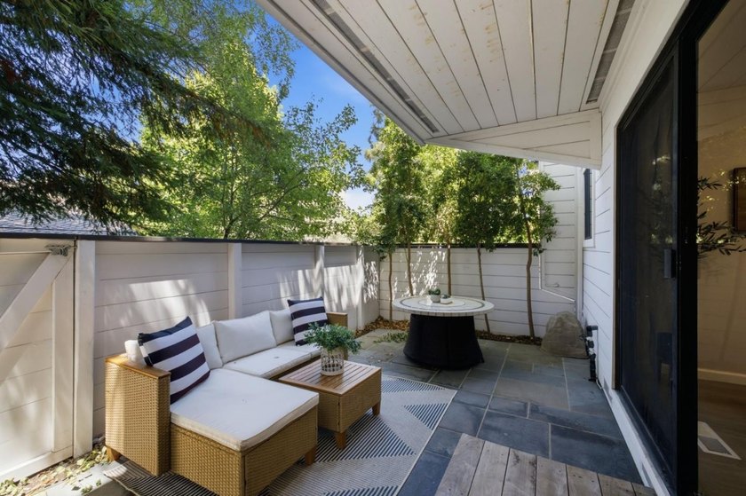 Welcome to 405 Clearview Drive! This thoughtfully updated - photo 30