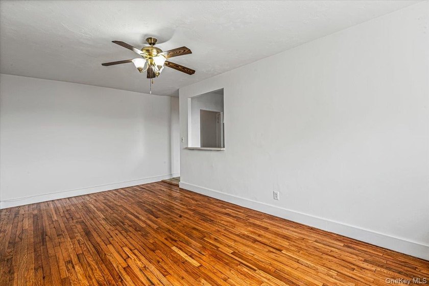 Facing West with a Skyline View, this Unit is Full of Natural - photo 11