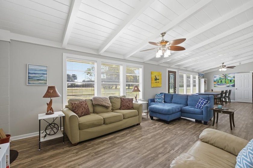 Coastal Cottage in a Prime Beach Town! Fall in love with this - photo 3