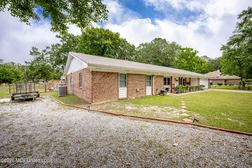 After 4th of July Sale! $10K Price Reduction! Motivated Seller! - photo 3