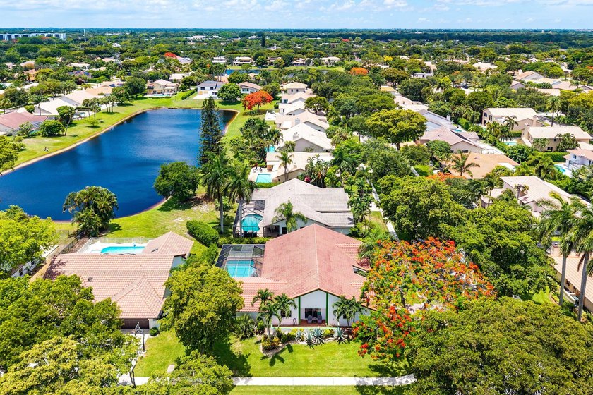 Welcome to New Floresta, one of Central Boca Raton's most - photo 5