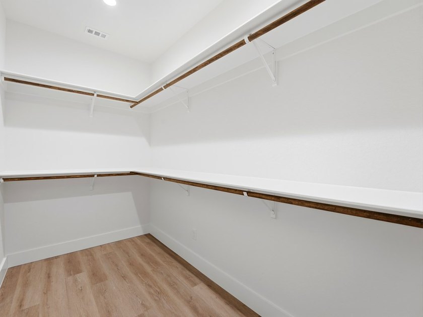 Experience the perfect combination of modern design and Hill - photo 33