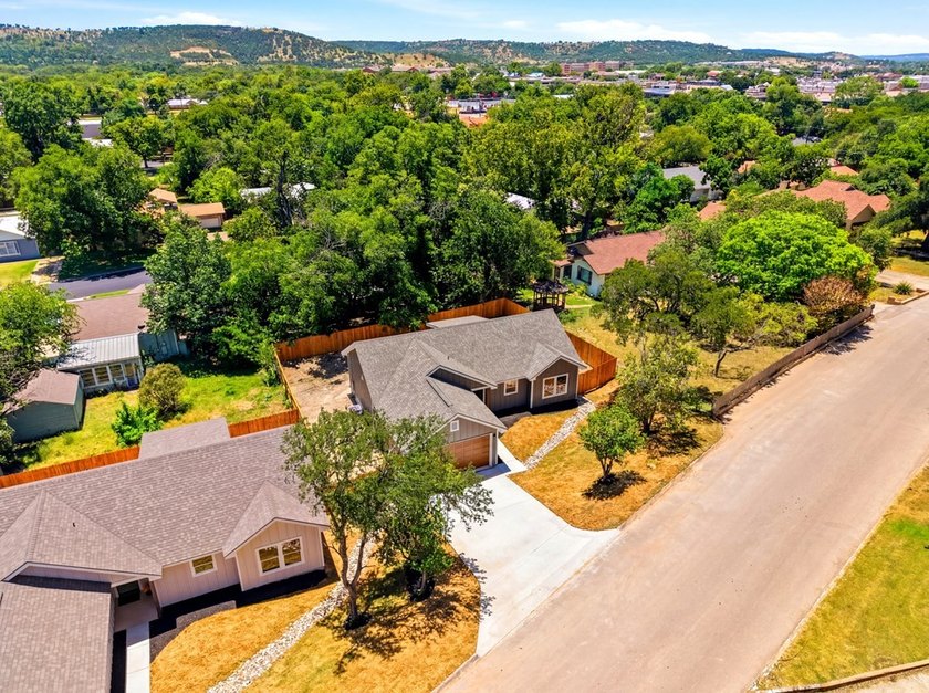 Experience the perfect combination of modern design and Hill - photo 45