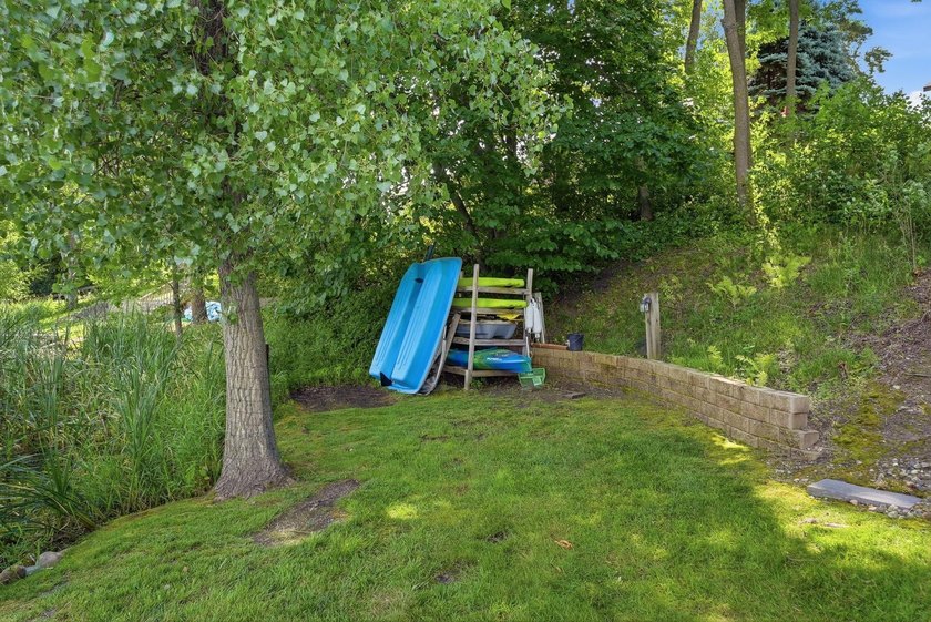 Wake up to breathtaking views of highly sought-after Long Lake! - photo 25