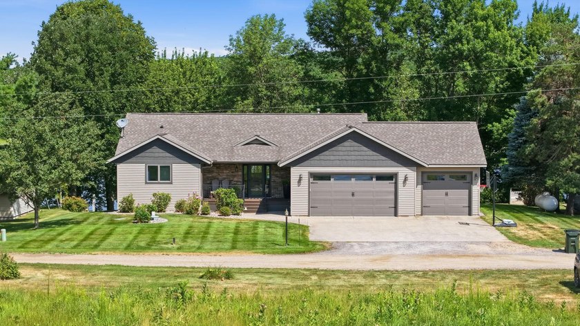 Wake up to breathtaking views of highly sought-after Long Lake! - photo 29