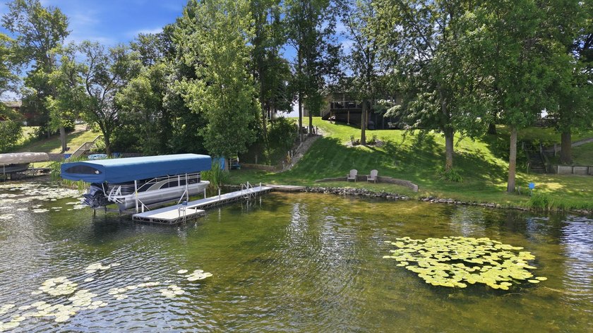 Wake up to breathtaking views of highly sought-after Long Lake! - photo 35