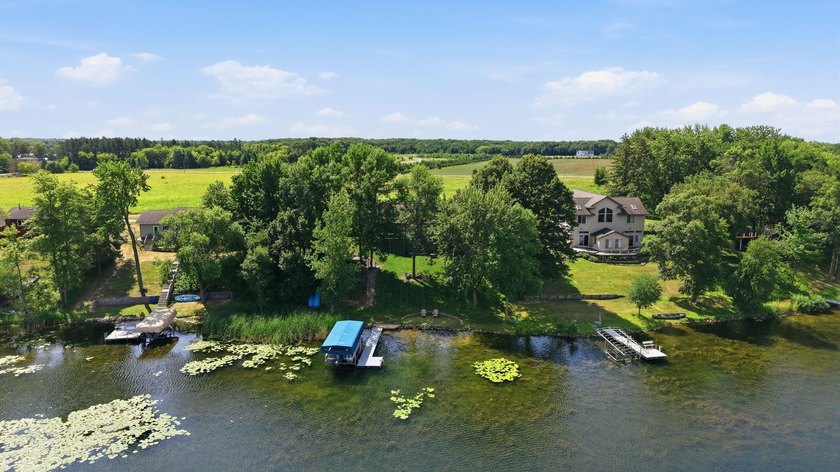 Wake up to breathtaking views of highly sought-after Long Lake! - photo 39