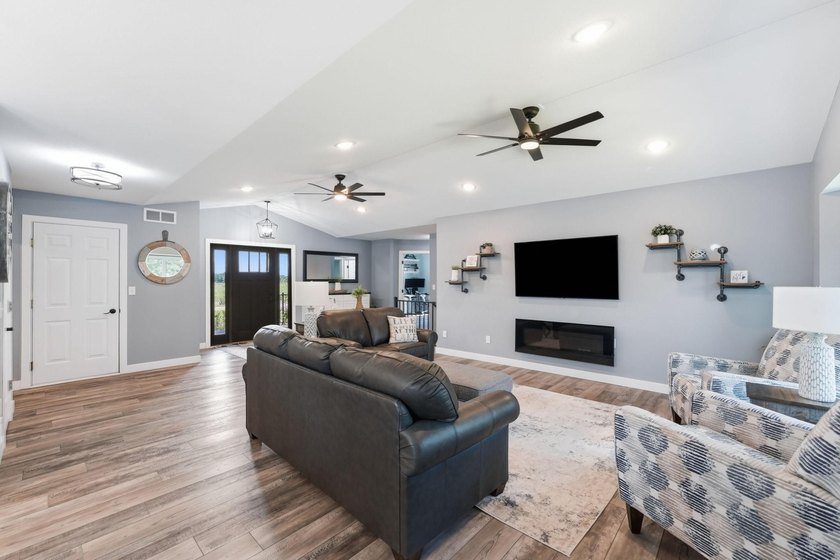 Wake up to breathtaking views of highly sought-after Long Lake! - photo 42