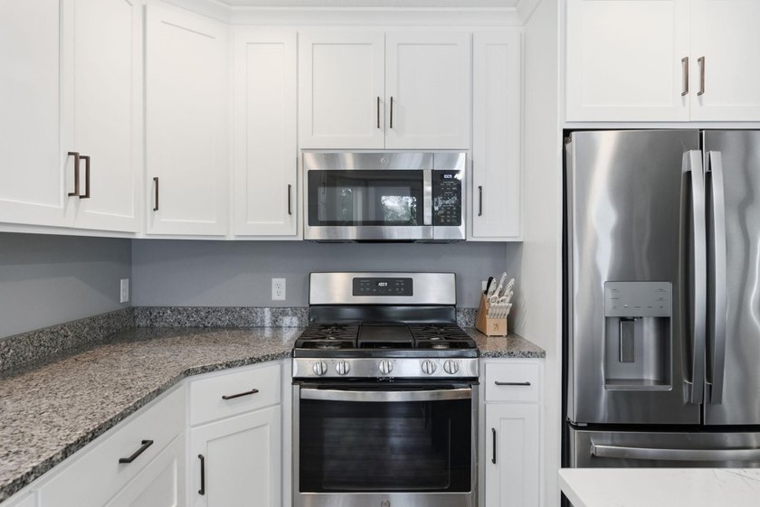 Wake up to breathtaking views of highly sought-after Long Lake! - photo 55