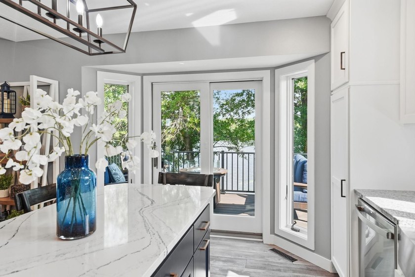 Wake up to breathtaking views of highly sought-after Long Lake! - photo 57