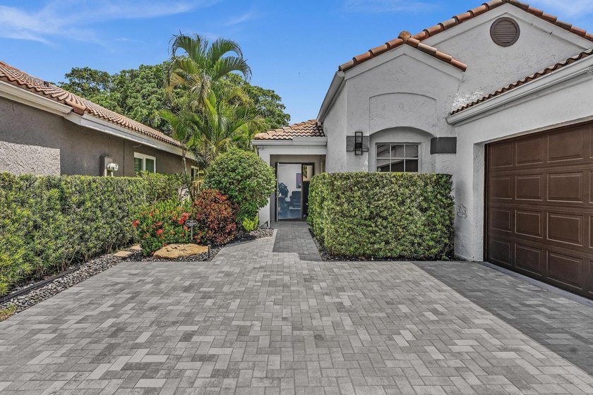 Welcome to Impeccably maintained single story home in the - photo 5