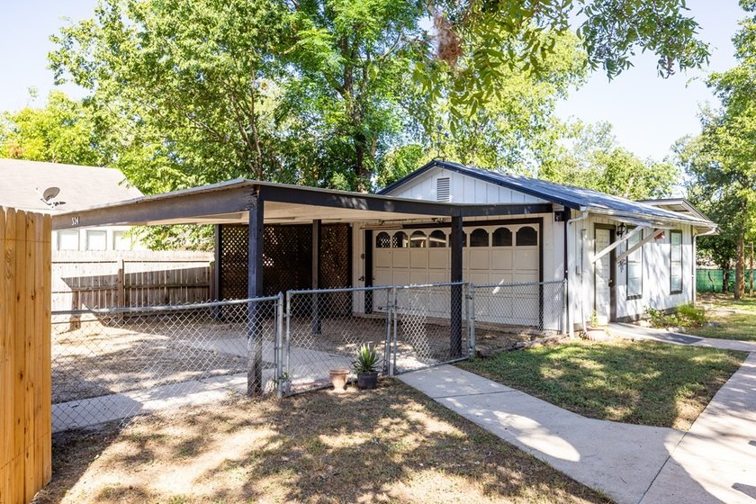 Unique investment opportunity or multi-generational living! This - photo 33