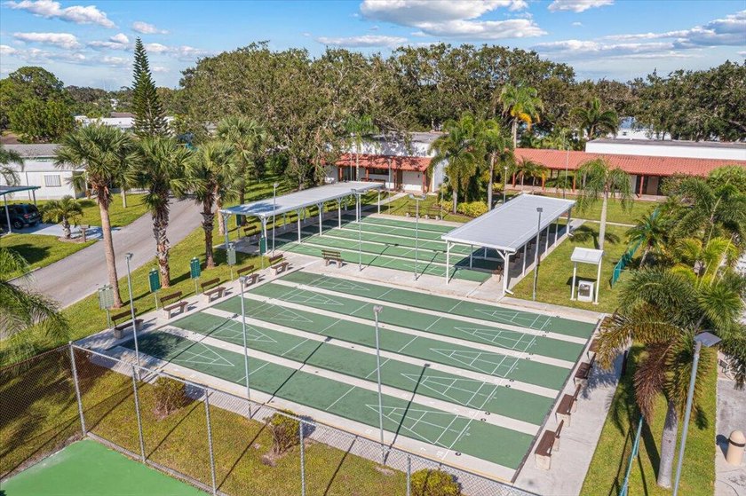 Spanish Lakes Riverfront offers the perfect blend of lifestyle - photo 44