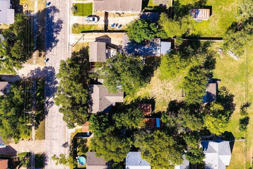 Unique investment opportunity or multi-generational living! This - photo 45