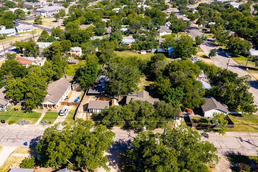 Unique investment opportunity or multi-generational living! This - photo 48